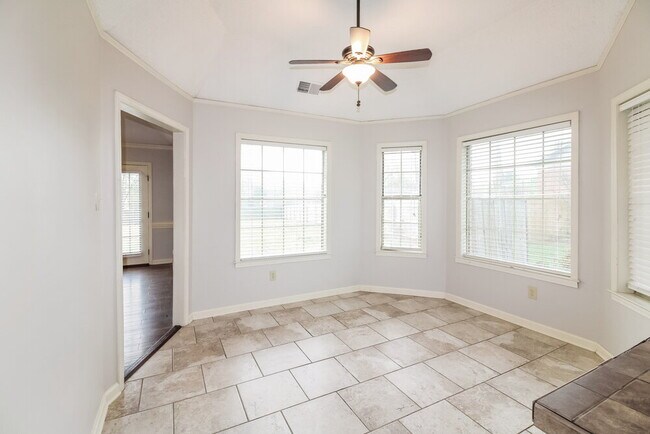 Photo - 1104 Fox Trace Cove