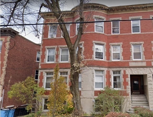 Building Photo - 187 Winthrop Rd Unit 2 Rental
