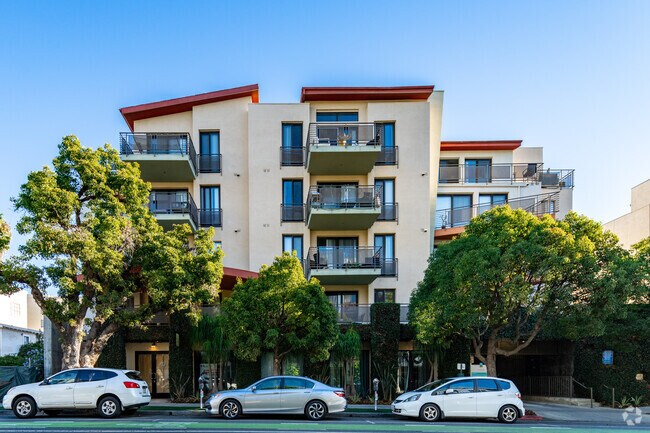 Primary - PR SM Capri LLC