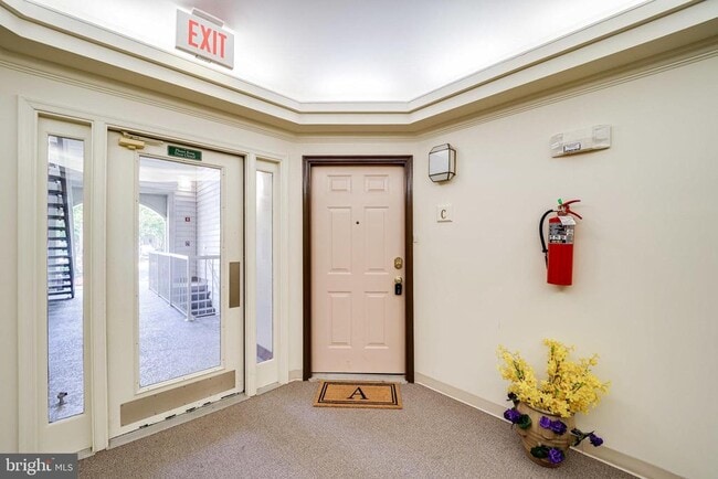 Building Photo - 6603 Thackwell Way Unit 4C Rental