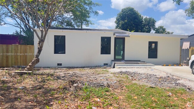 Building Photo - 2106 Plunkett Ct Rental