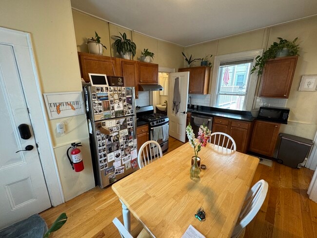 Photo - 12 Claremon St Unidad #1