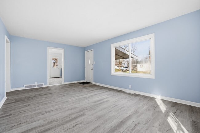 Photo - 2719 Dewey St