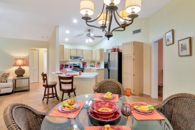 Photo - 13725 Folkestone Cir