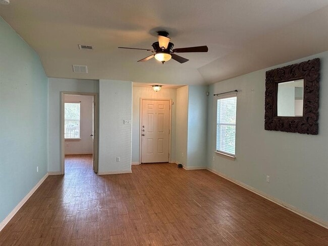 Photo - 218 Wildcat Dr