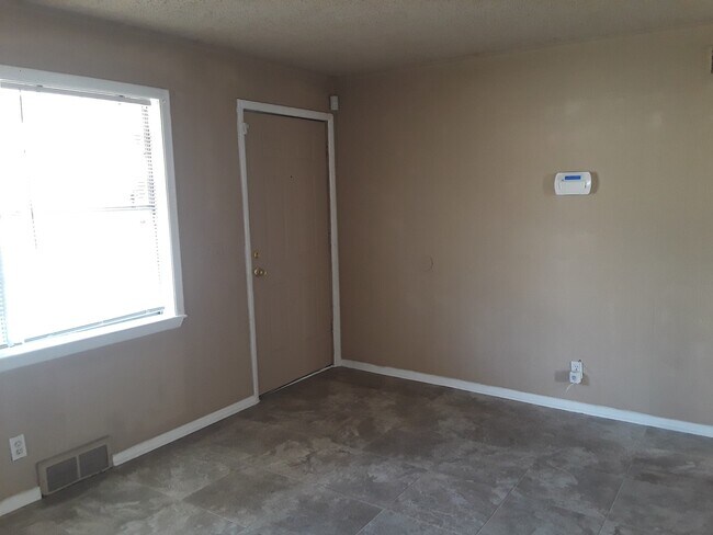 Photo - Spacious 4 Bedroom House