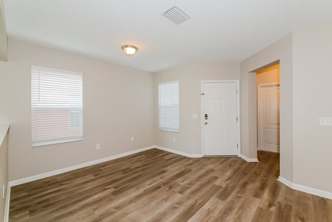 Photo - 1131 Seminole Sky Dr