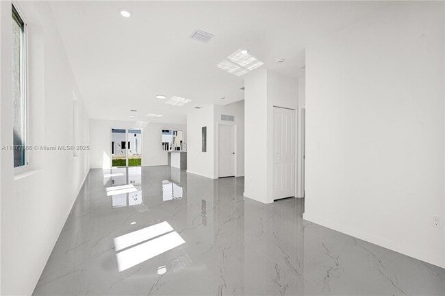 Photo - 22505 SW 125th Ave