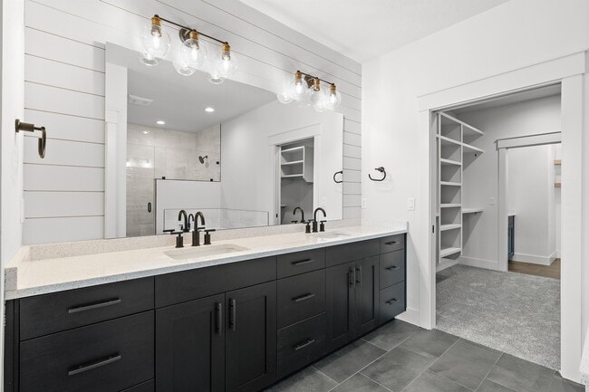 Photo - 2490 W Iron Coop St