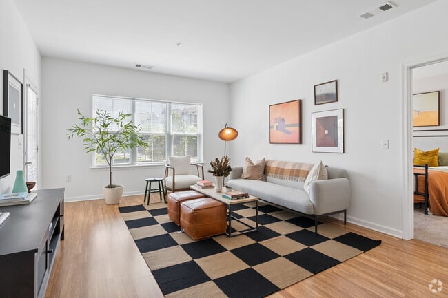 2BR, 2BA - 1,177SF - Living Room