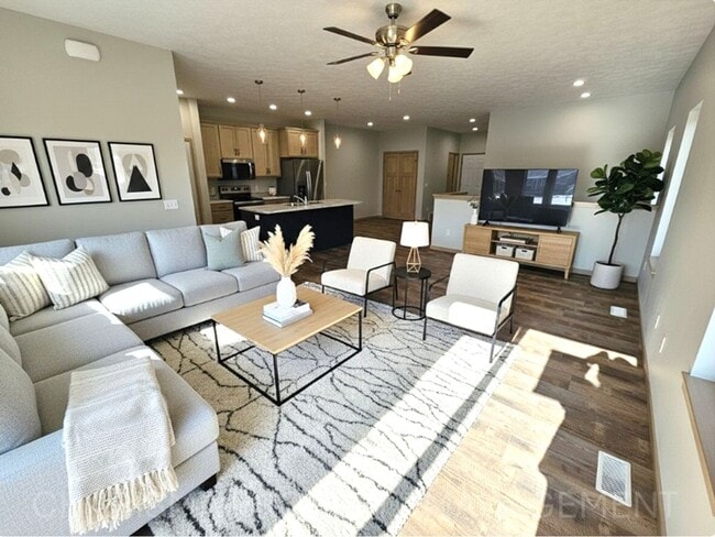 Building Photo - Tunis Drive Townhomes Unit 9613 Tunis Drive