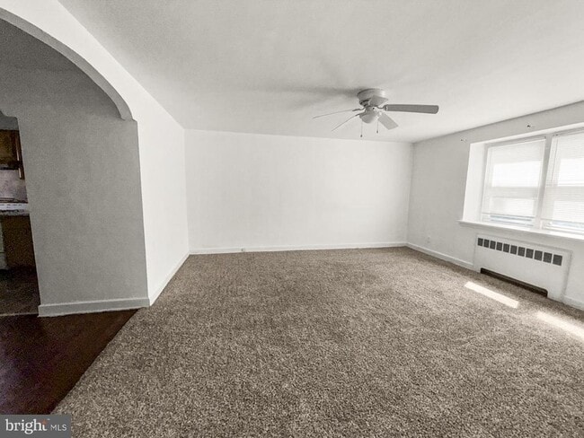 Photo - 5971 Woodcrest Ave