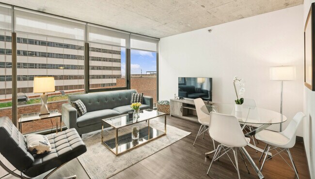 Photo - 60 E Randolph St Unidad ID1028861P