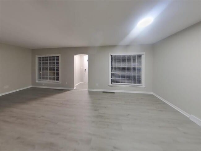 Photo - 3910 Scott Ave N