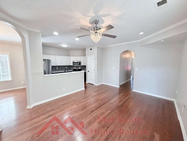 Photo - 1568 Wynne Rd