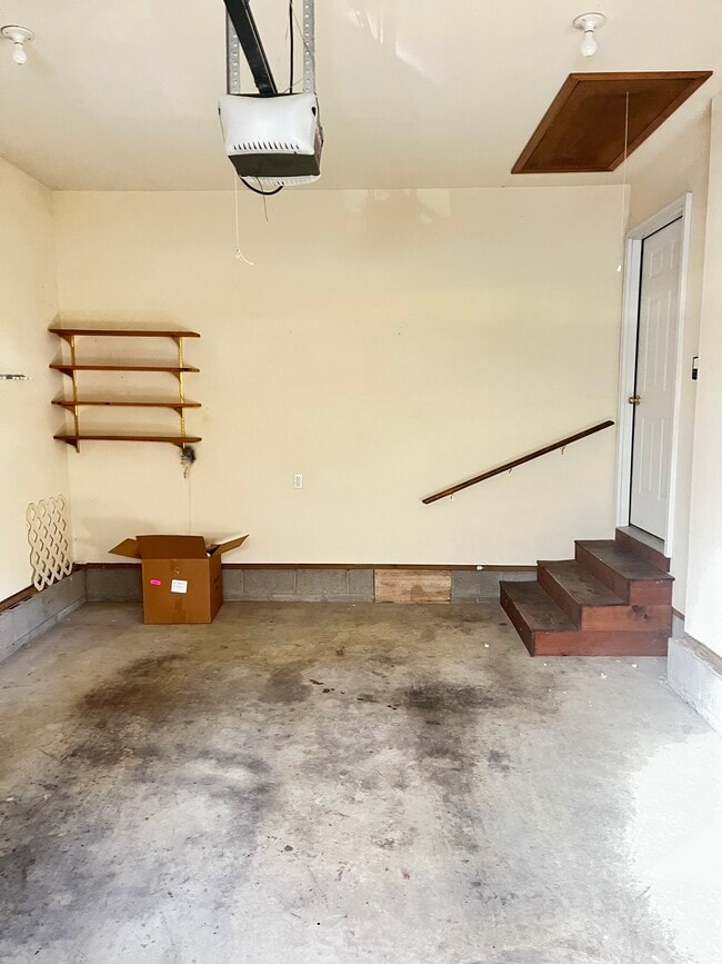 Photo - 915 Roddy Rd Unit 1