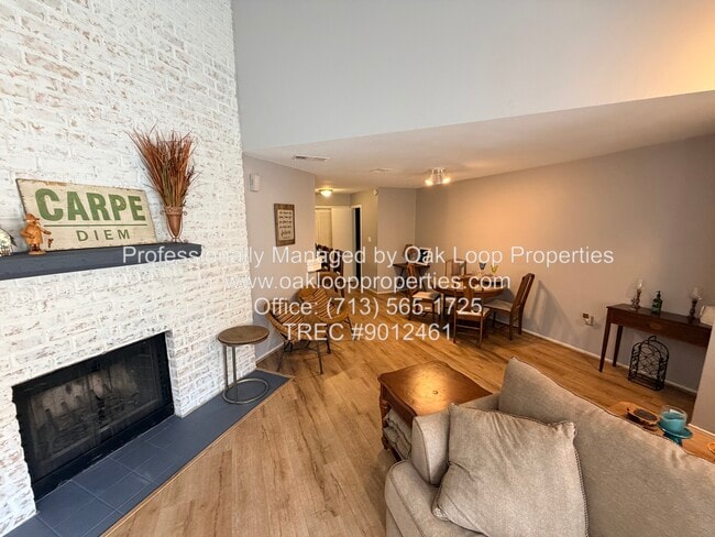 Photo - 726 Country Pl Dr