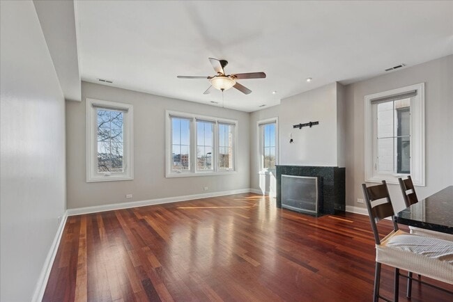 Photo - 2239 N Lister Ave Unit 402