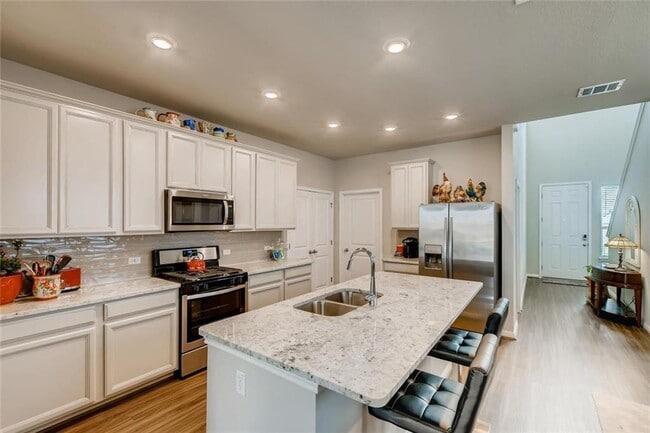 Photo - 105 Tucana St