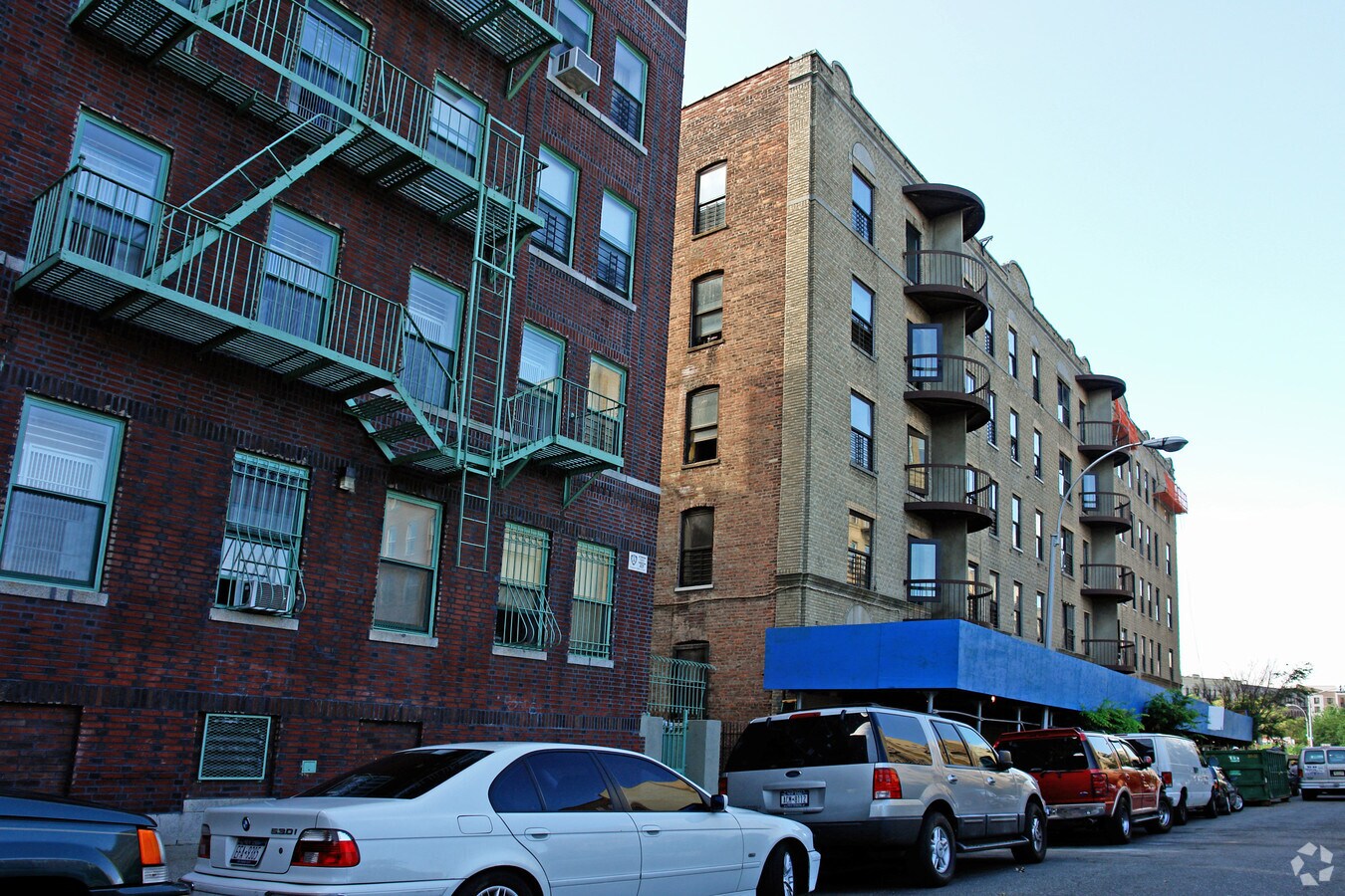 1660 Andrews Ave - 1660 Andrews Ave Apartments