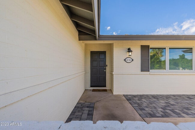 Photo - 4016 S Holbrook Ln