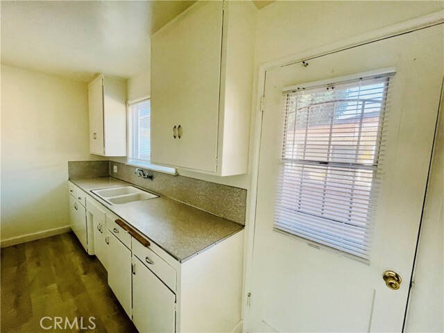 Photo - 731 S Almansor St