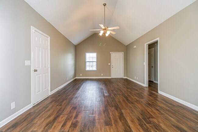 Photo - 2612 Apostle Ln