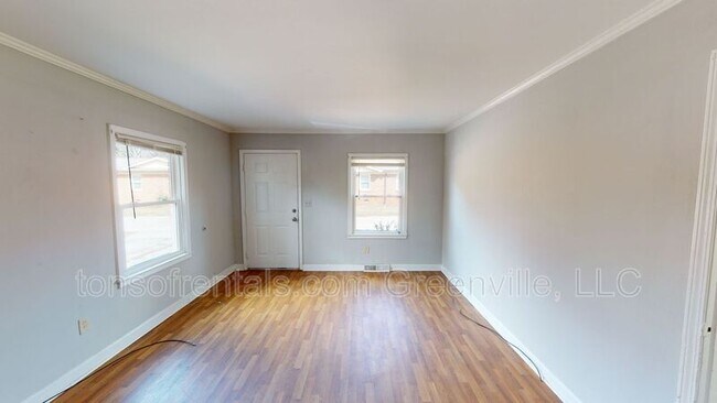 115 Rasor Dr