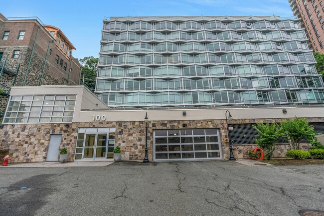 Photo - 100 Thompson Ln Condo Unit 6C