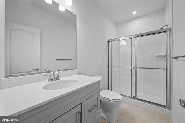 Photo - 8263 Longford Rd
