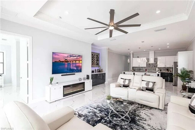 Building Photo - 656 108th Ave N