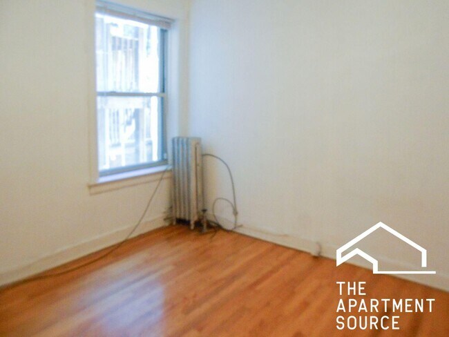 Photo - 1934 W Winona St Unit 1