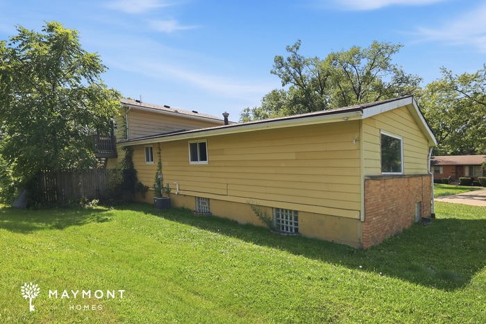 Photo - 1142 Normdave Dr