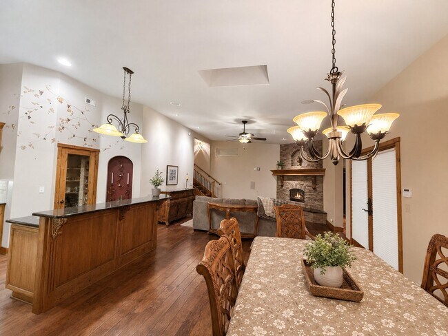 Photo - 2098 Lamb Ln