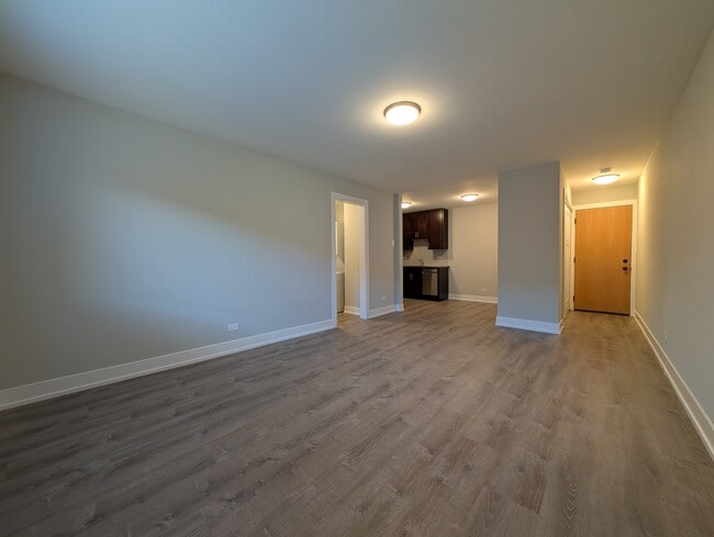 Photo - 542 W Surf St