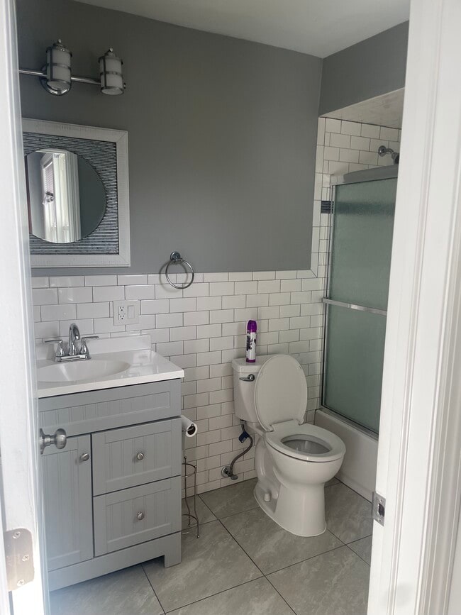 Building Photo - 270 New York Ave Unit UTILITIES INCLUDED