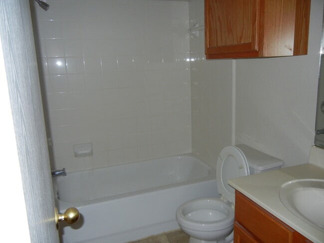 Photo - 1608 Inca Dr Unit C