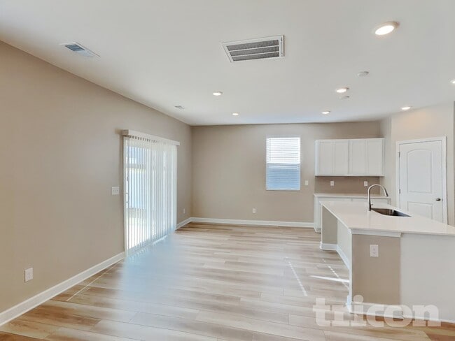 Photo - 247 W Millbrook Dr