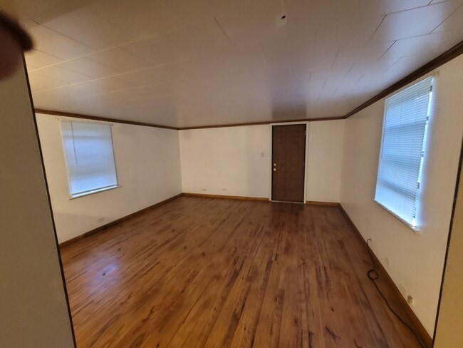 Photo - 197 Dormer St