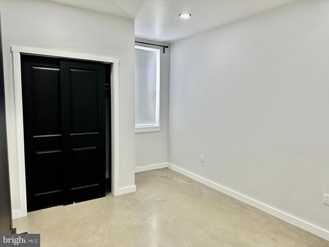 Building Photo - 501 N Cannon Ave Unit B107 Rental