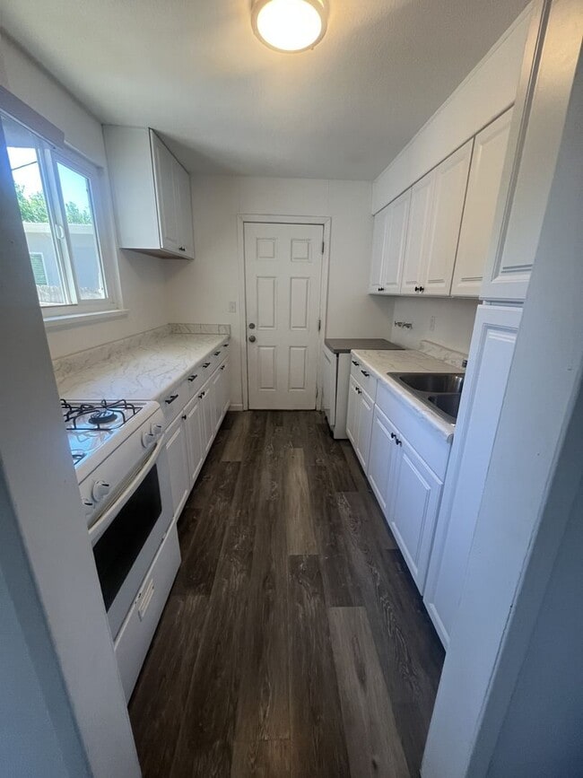 Photo - 347 Jeffrey Dr