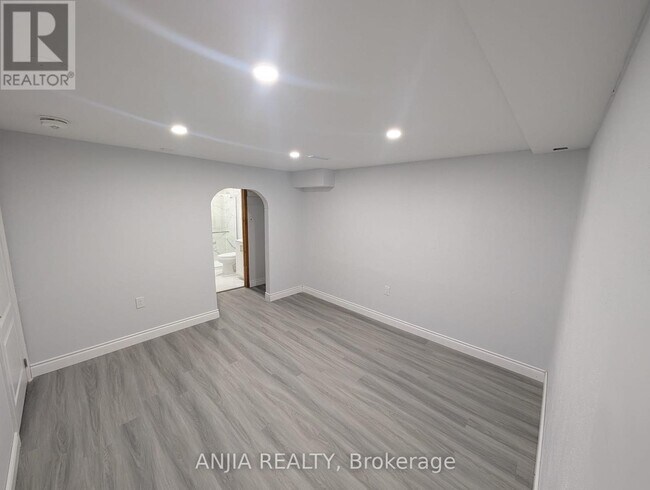 Photo - 2620 Windjammer Rd