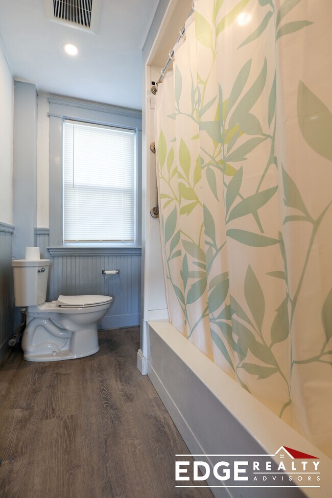 Photo - 8 Orange St Unit 2