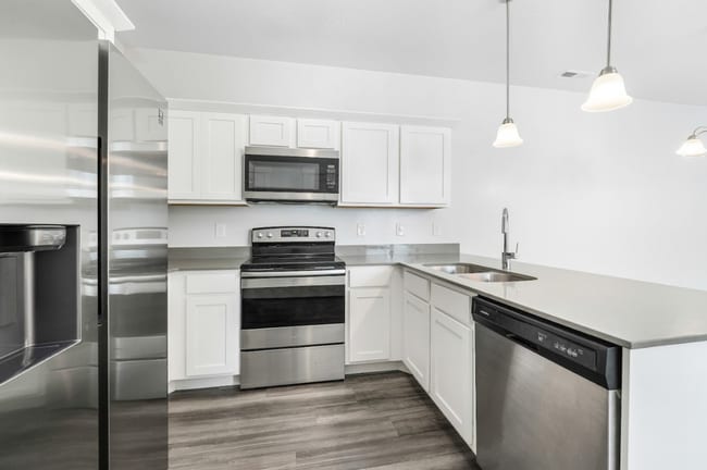 Building Photo - Beautiful 3BR Condo in Riverton - Move-In Ready