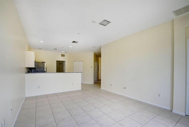 Building Photo - 1947 Marsh Harbor Dr