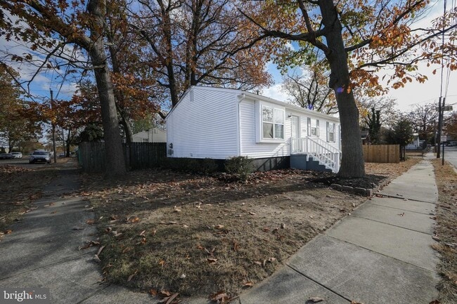 Photo - 104 Oak Ave House