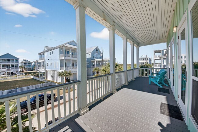 Photo - 3815 Seabreeze Ln