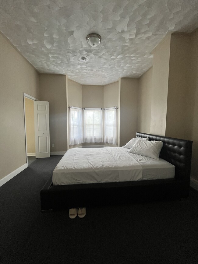 Photo - 125 S 9th St