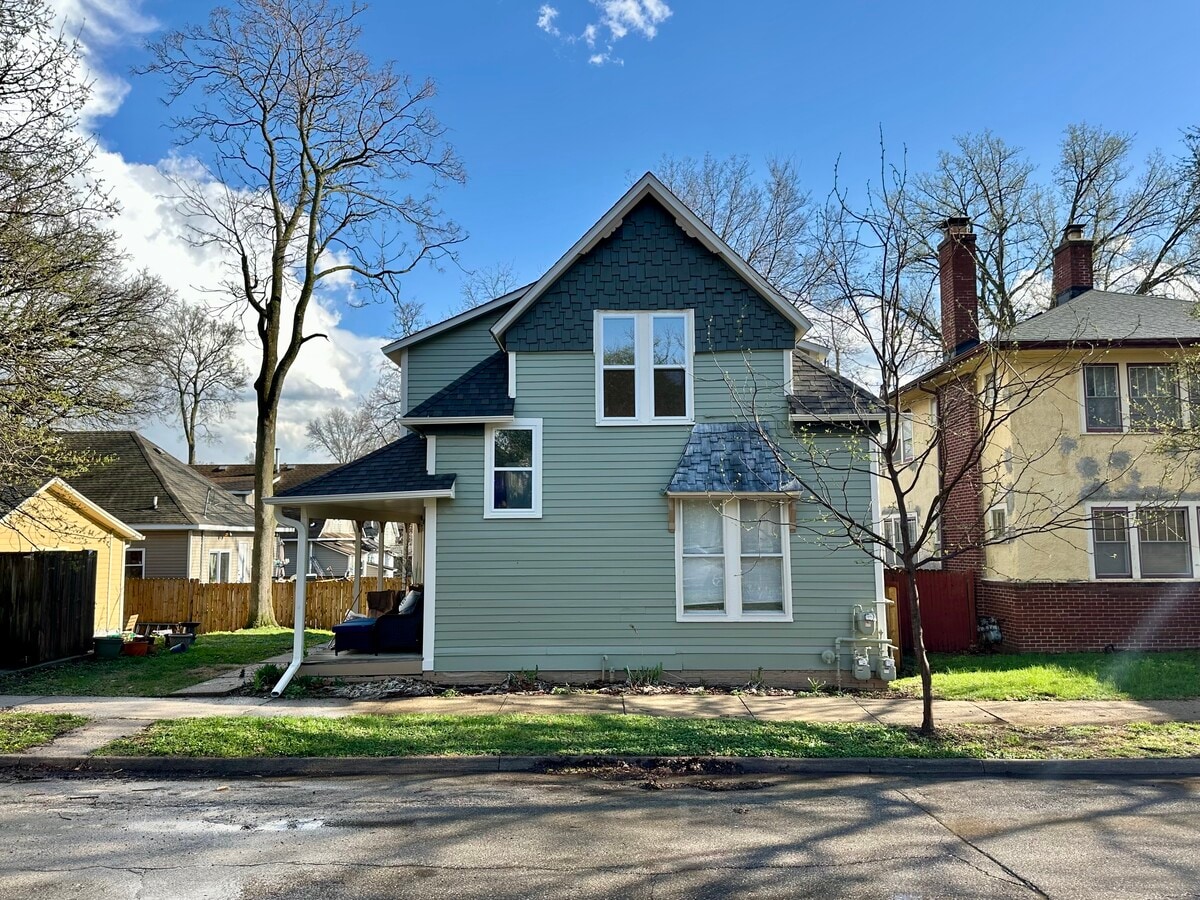 Photo - 2706 Kingman Blvd