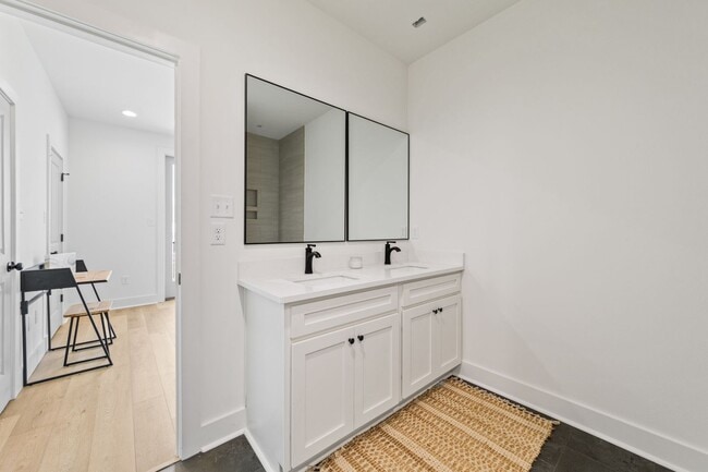 Photo - FOR RENT in WEST VILLAGE!